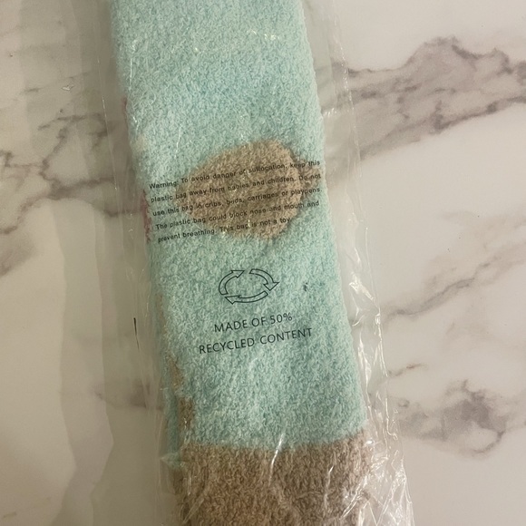 Kohl's Accessories Fuzzy Teal Llama Socks Poshmark